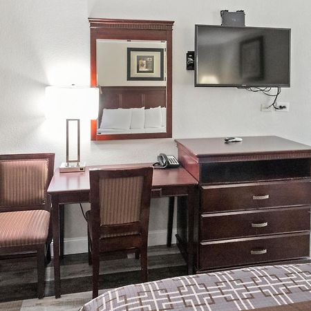 Dream Inn Fresno Bagian luar foto