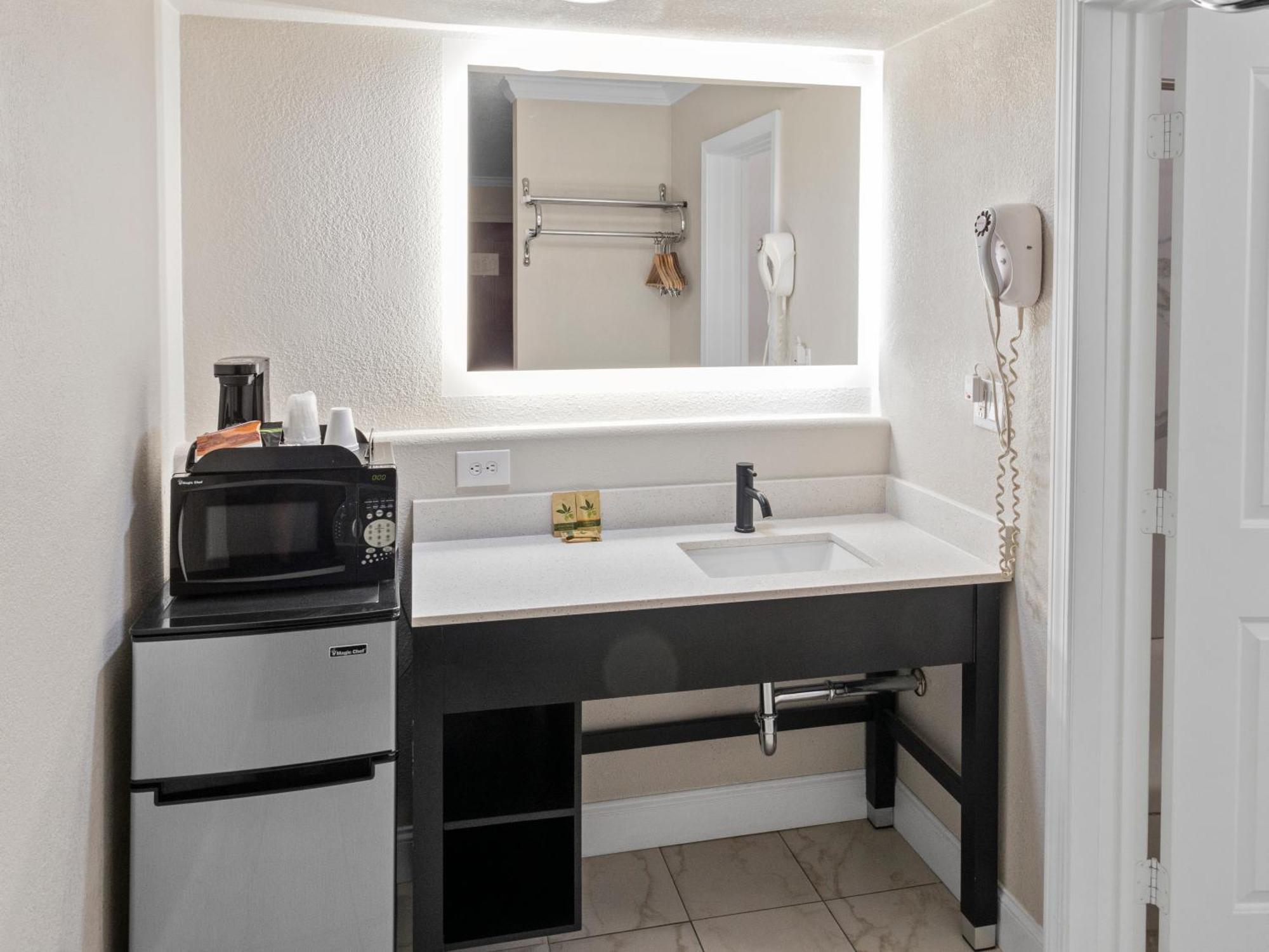Dream Inn Fresno Bagian luar foto