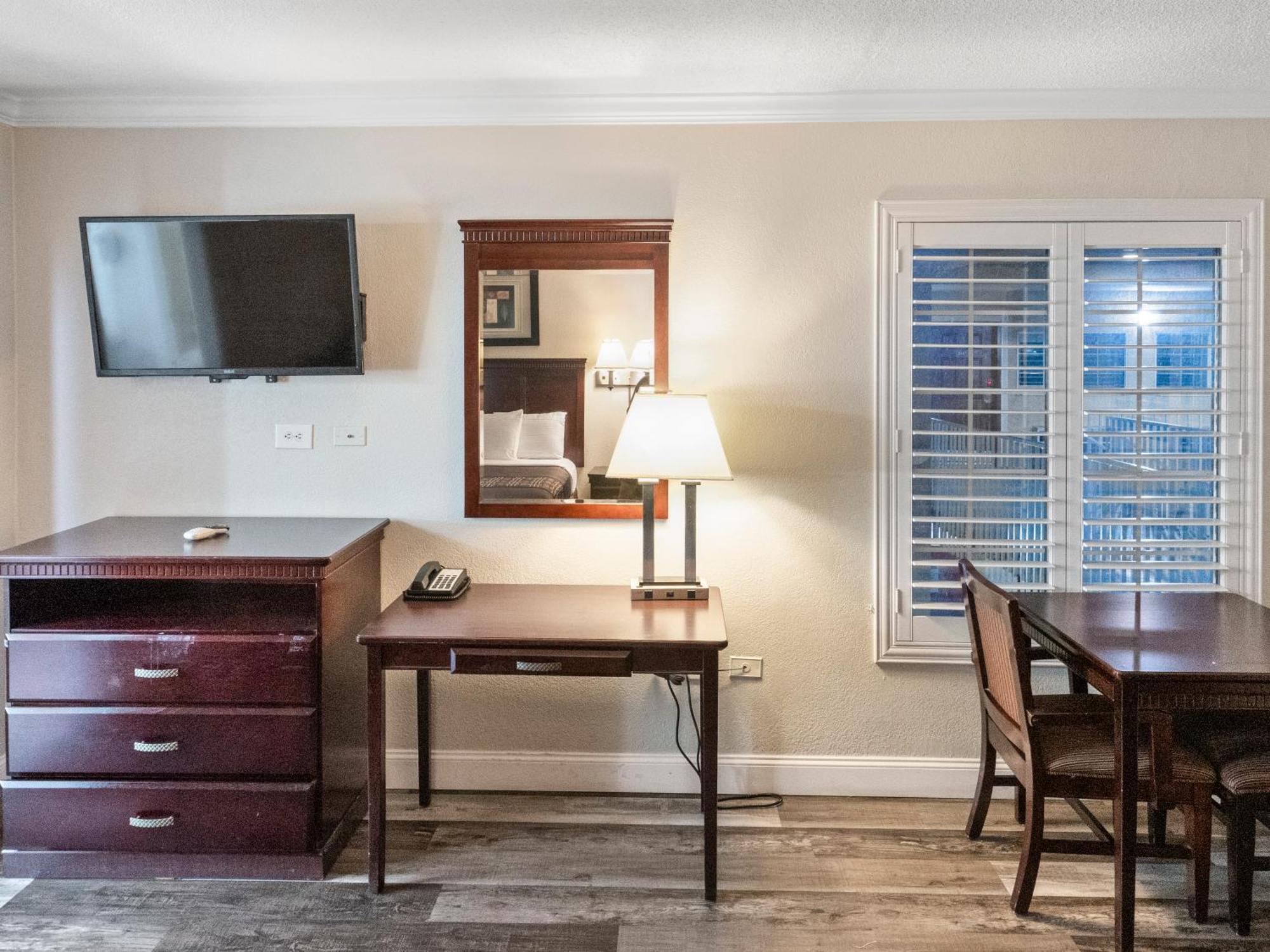 Dream Inn Fresno Bagian luar foto