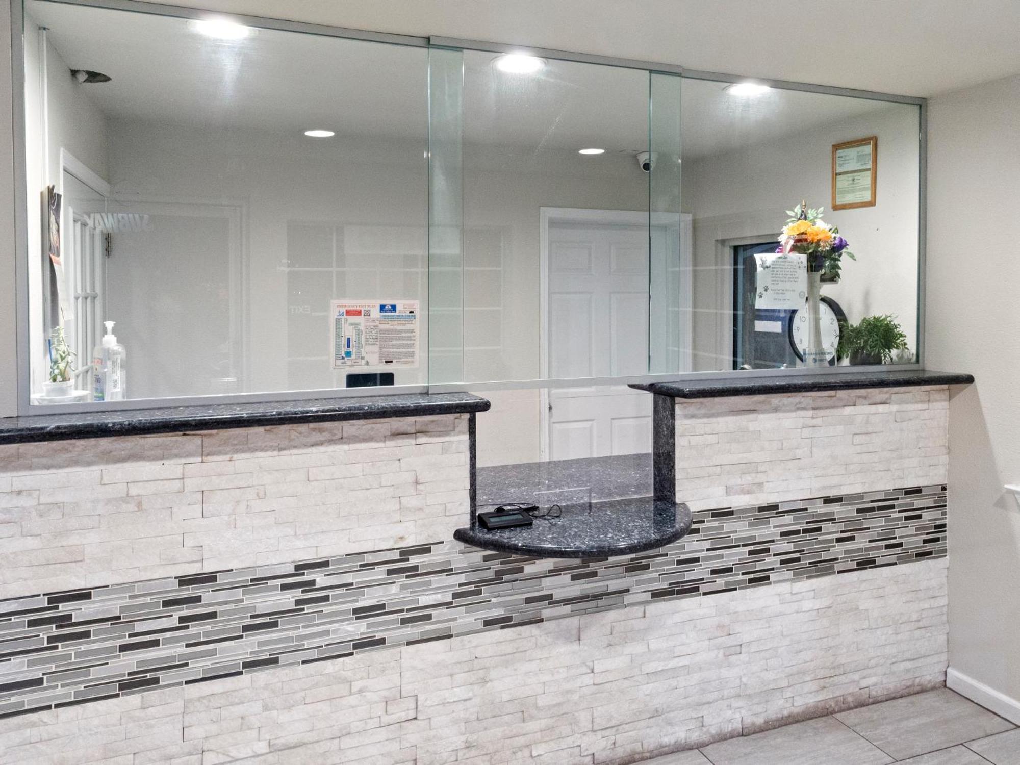 Dream Inn Fresno Bagian luar foto