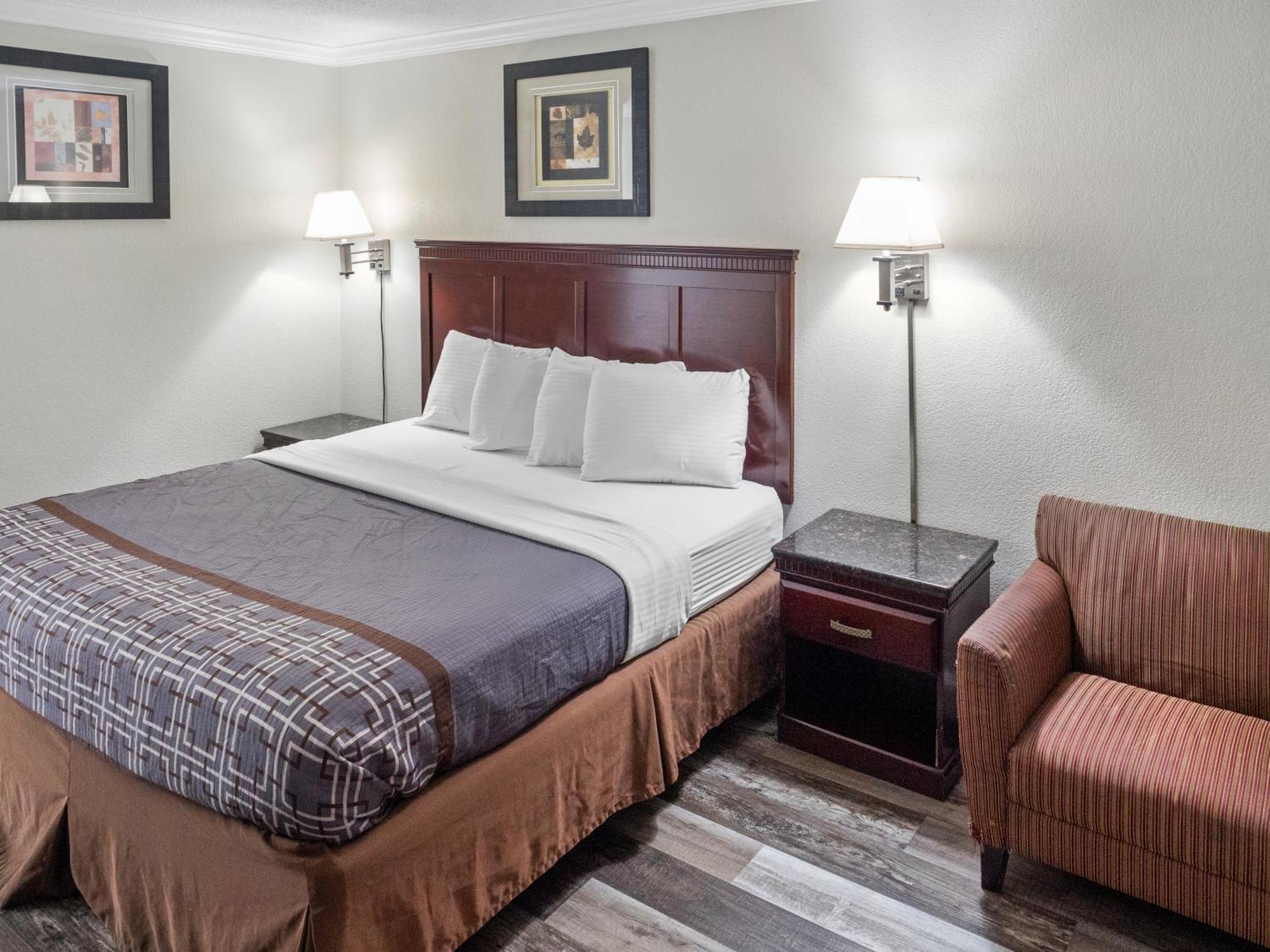 Dream Inn Fresno Bagian luar foto