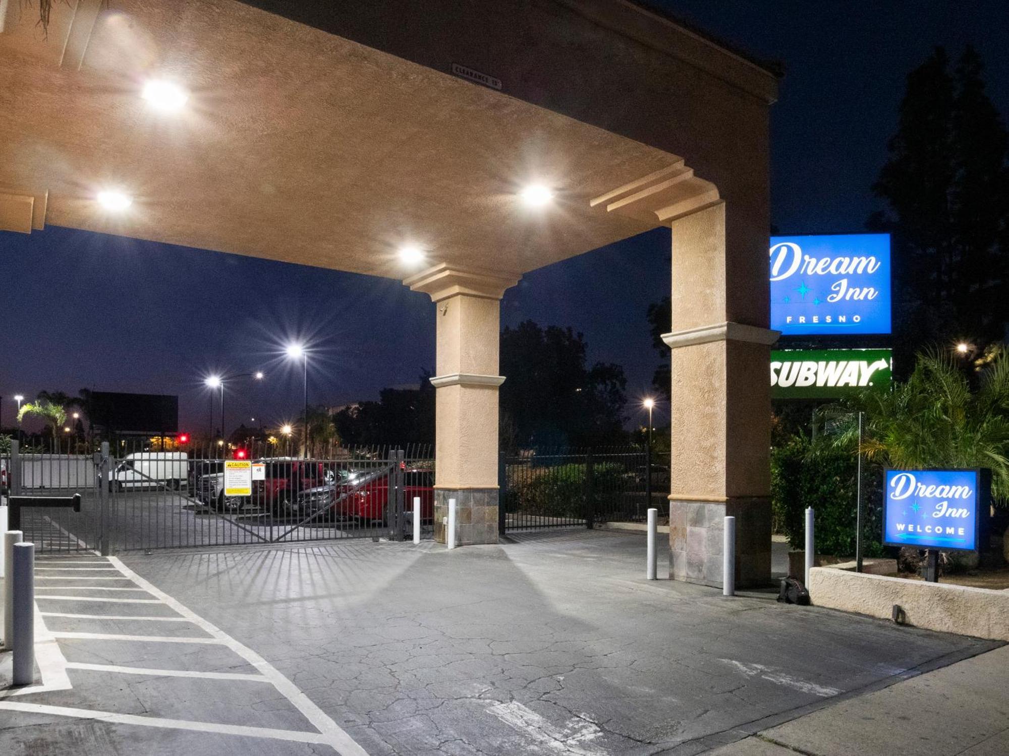 Dream Inn Fresno Bagian luar foto