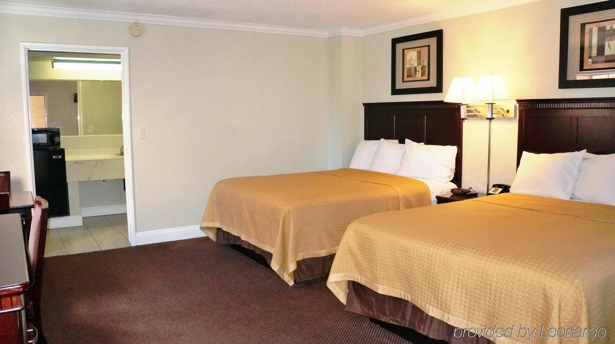 Dream Inn Fresno Bagian luar foto